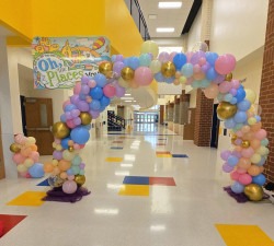 1000127761 1746574900 Balloons and Marquees